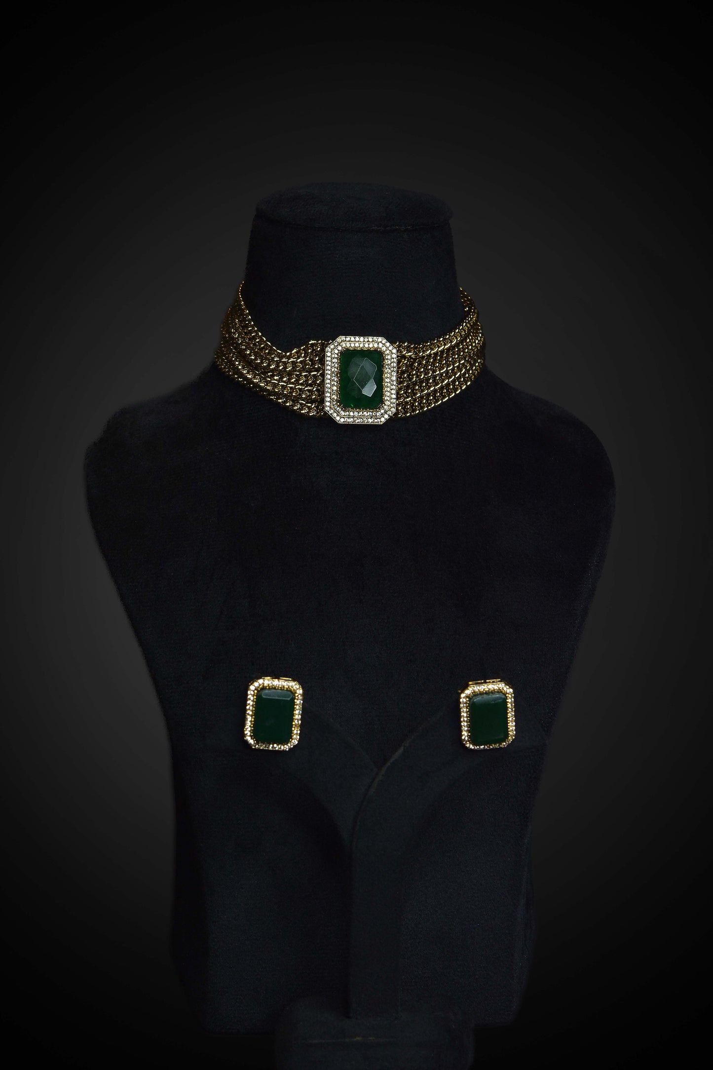 Glistening Collar Necklace